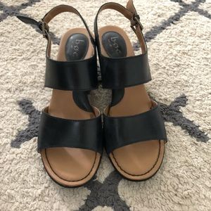 Born connection or bøc black leather sandals